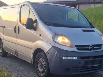Silber Gebraucht 2004 Opel Vivaro Van | € 3.500 (Guter Preis)