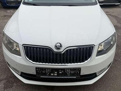 Gebraucht 2013 Skoda Octavia Ambition Kombi | € 9.499 (Fairer Preis)