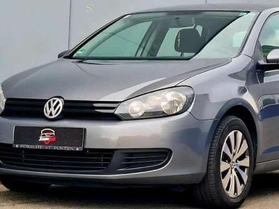 Grau Gebraucht 2011 VW Golf VI Trendline Limousine | € 5.890 (Fairer Preis)
