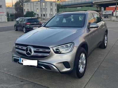Grau Gebraucht 2020 Mercedes GLC200 SUV | € 42.900 (Teuer)