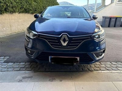 Blau Gebraucht 2017 Renault Mégane IV Limousine | € 12.000 (Fairer Preis)