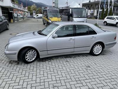 Gebraucht 2000 Mercedes E270 Elegance Limousine | € 5.990