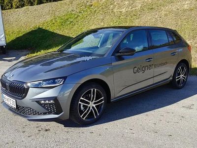 Mittelgrau metallic Neu 2025 Skoda Scala Monte Carlo Kleinwagen | € 32.990