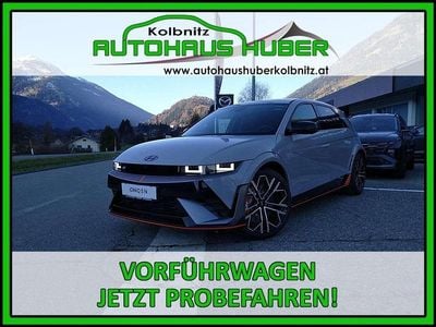 Neu Hyundai Ioniq 478 kW (650 PS) 2025 Grau Kleinwagen