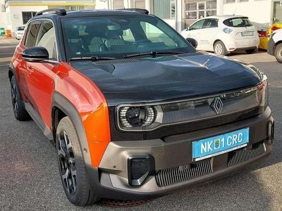 Braun Gebraucht 2025 Renault 4 E-Tech Evolution SUV | € 31.990 (Fairer Preis)