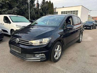 Schwarz Gebraucht 2015 VW Touran Van / Kleinbus | € 17.390 (Teuer)