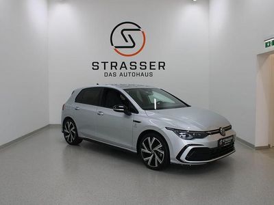 Gebraucht VW Golf VIII R-line 130 PS (95 kW) 2022 Silber  metallic