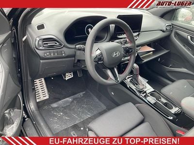 Neu Hyundai i30 N Line 140 PS (102 kW) 2025 Abyss black metallic Limousine