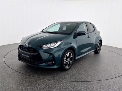 gebraucht Toyota Yaris Hybrid 1,5 l Active Dr. inkl. Safety + Comf., MY25 Limousine