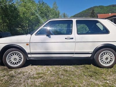 Weiß Gebraucht 1984 VW Golf II GTI Limousine | € 12.500