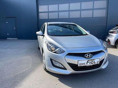 Grau Gebraucht 2012 Hyundai i30 Limousine | € 9.490 (Etwas zu teuer)