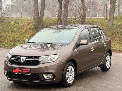 Braun Gebraucht 2018 Dacia Sandero Limousine | € 7.990 (Guter Preis)