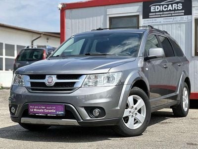 Grau Gebraucht 2012 Fiat Freemont Basis SUV | € 9.490 (Teuer)