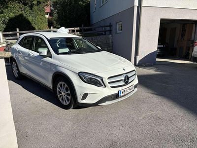 Gebraucht Mercedes GLA220 170 PS (125 kW) 2014 Weiß SUV