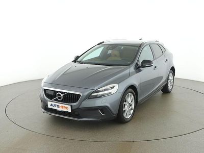 Grau Gebraucht 2017 Volvo V40 CC Pro Kombi | € 17.390