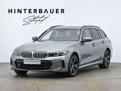 Grau Gebraucht 2023 BMW 320e M Sport Kombi | € 42.900 (Etwas zu teuer)