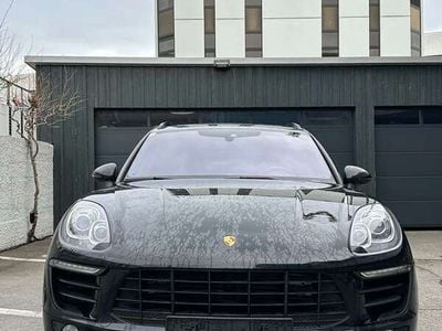 Porsche Macan S
