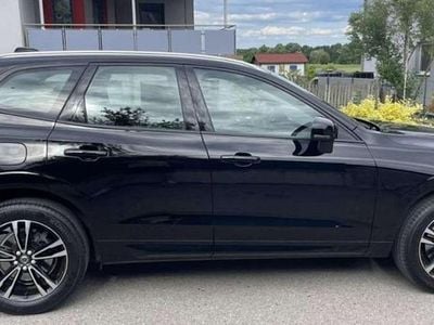 Schwarz Gebraucht 2019 Volvo XC60 Momentum SUV | € 26.999