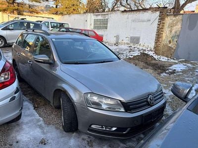 Beige Gebraucht 2012 VW Passat Trendline Kombi | € 1.999 (Guter Preis)