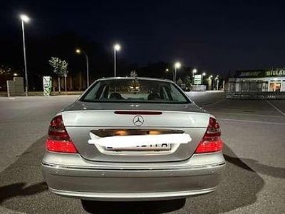 Gebraucht 2003 Mercedes E270 Elegance Limousine | € 8.000