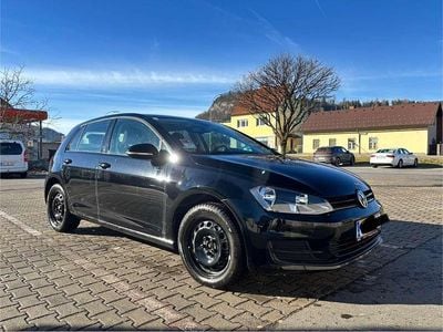 Schwarz Gebraucht 2015 VW Golf Comfortline Limousine | € 15.000 (Teuer)