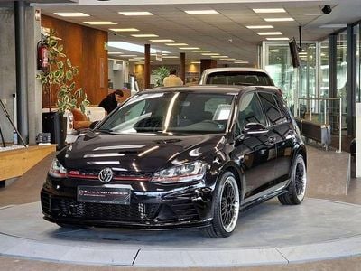Schwarz Gebraucht 2017 VW Golf VII GTI Limousine | € 24.930 (Fairer Preis)