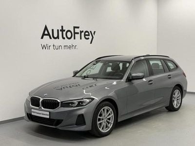 Grau Gebraucht 2023 BMW 320 Shadowline Kombi | € 35.890 (Guter Preis)
