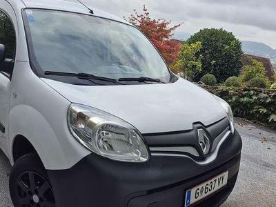 Weiß Gebraucht 2014 Renault Kangoo Expression Kombi | € 6.500 (Teuer)