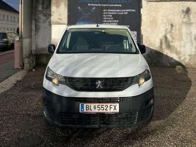 Gebraucht Peugeot Partner Premium 102 PS (75 kW) 2023 Van / Kleinbus