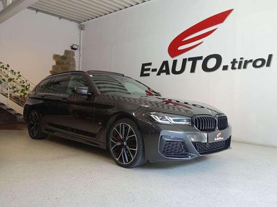 Grau Gebraucht 2023 BMW 540 M Sport Kombi | € 64.900 (Teuer)