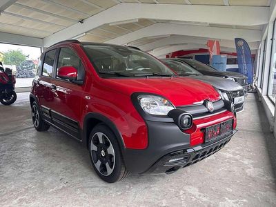 Rot Neu 2025 Fiat Panda Kleinwagen | € 16.980 (Etwas zu teuer)