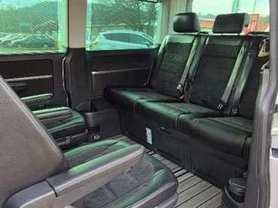 Blau Gebraucht 2017 VW Multivan Van | € 35.100 (Guter Preis)