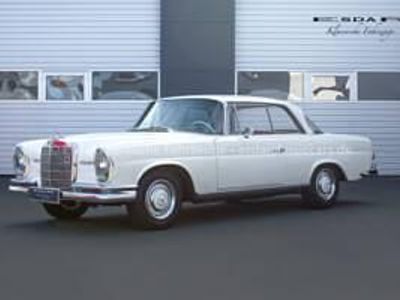 Weiß Gebraucht 1967 Mercedes 250 SE Coupé | € 89.000
