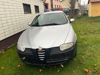 gebraucht Alfa Romeo 147 1,6 Twin Spark Distinctive