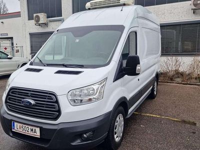 Weiß Gebraucht 2017 Ford Transit Van | € 26.500