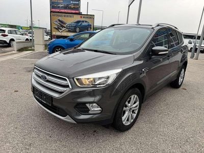 Grau Gebraucht 2017 Ford Kuga Trend SUV | € 12.390 (Fairer Preis)