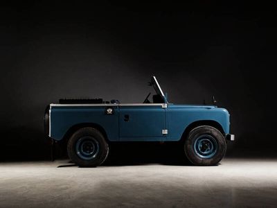 Blau Gebraucht 1980 Land Rover 88 SUV | € 24.900