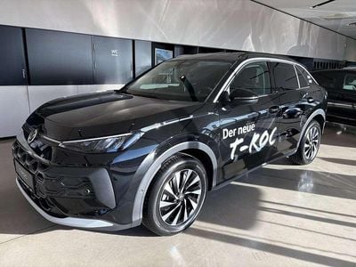 Schwarz metallic Neu 2025 VW T-Roc Life SUV | € 31.990 (Guter Preis)