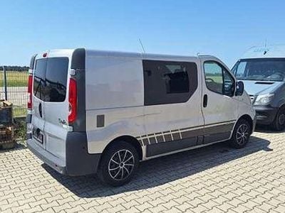 Gebraucht Renault Trafic Expression 114 PS (83 kW) 2011 Silber Van / Kleinbus