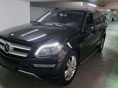 Schwarz Gebraucht 2013 Mercedes GL350 SUV | € 26.500