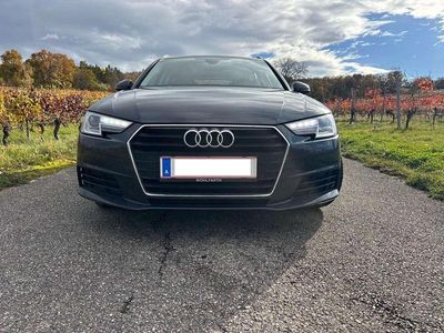 Grau Gebraucht 2016 Audi A4 Comfort Kombi | € 15.500 (Guter Preis)