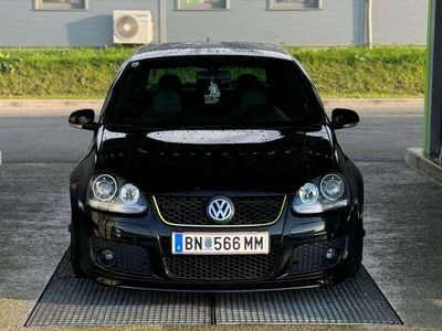 VW Golf V