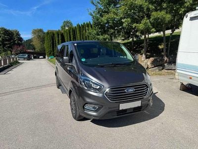 Grau Gebraucht 2021 Ford Tourneo Titanium X Van / Kleinbus | € 41.999