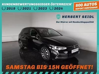 Gebraucht VW Golf VIII Style 150 PS (110 kW) 2022 Deepblackperleff. Limousine