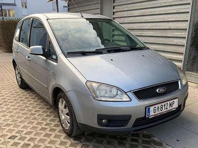 Grau Gebraucht 2005 Ford Focus Ghia Limousine | € 2.500