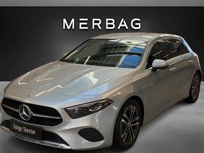 Hightechsilber metal Gebraucht 2024 Mercedes A180 Progressive Limousine | € 31.990 (Fairer Preis)