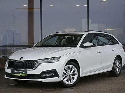 Weiß Gebraucht 2022 Skoda Octavia Style Kombi | € 22.890 (Superpreis)