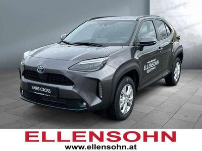 gebraucht Toyota Yaris Cross 15 l Hybrid 4x4 Active Dr