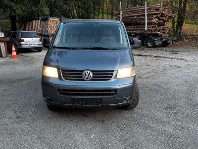 VW Caravelle