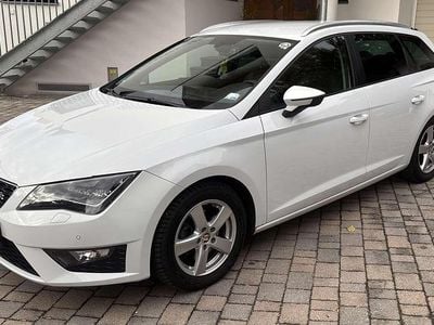 Gebraucht Seat Leon FR 122 PS (89 kW) 2014 Weiß Limousine